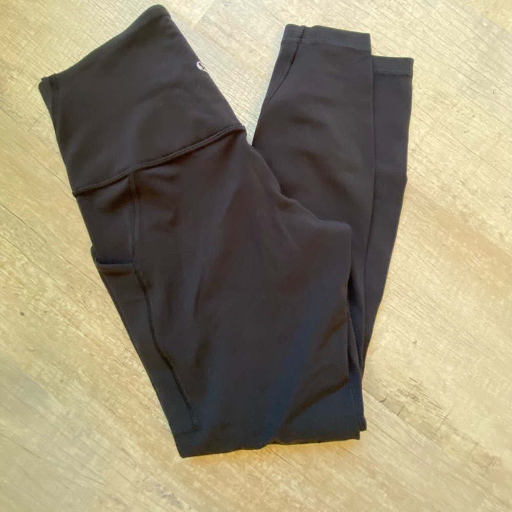 UEC lululemon Align 23” pockets sz 6 BLK